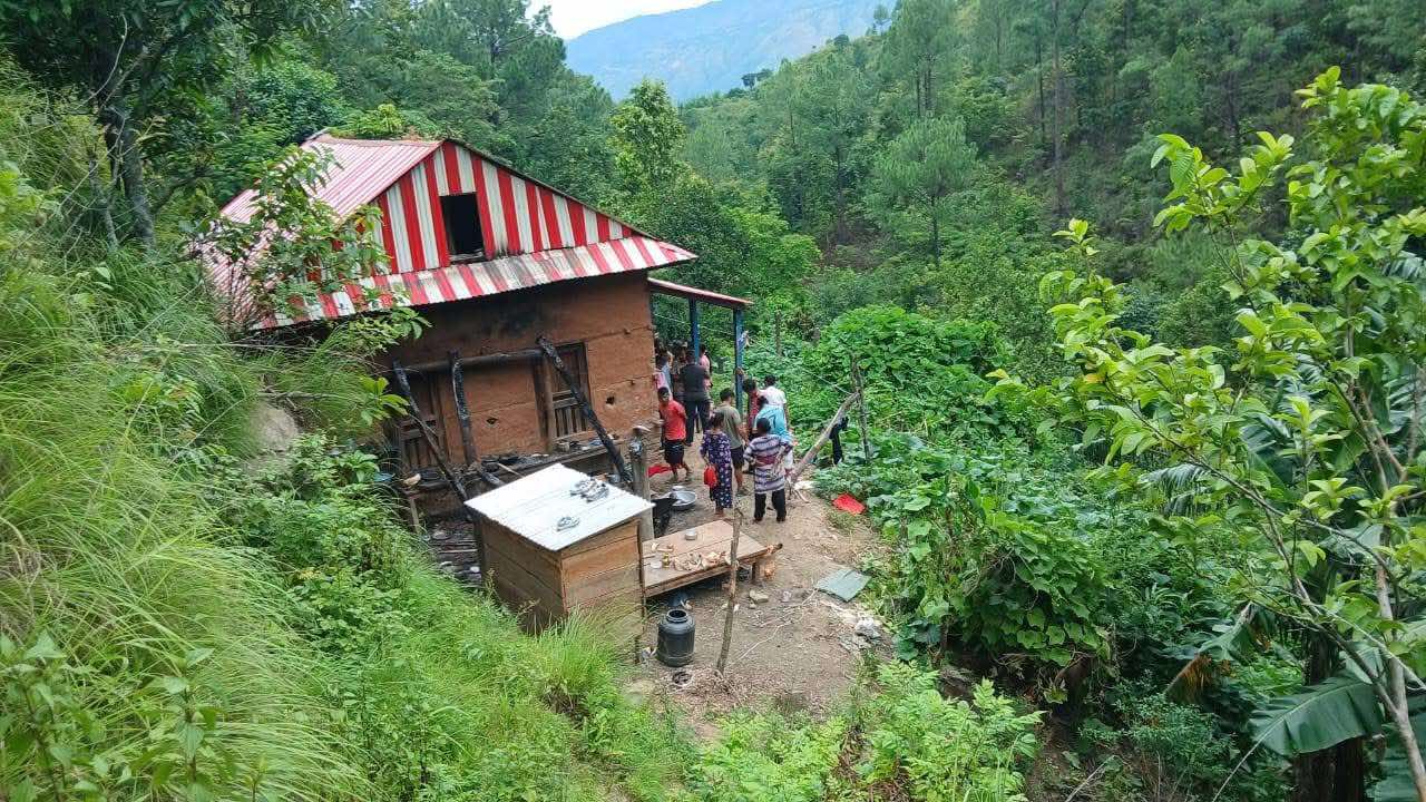 सिन्धुलीमा एकै परिवारका १६ जना बेपत्ता : सीडीओ भन्छन्– रामेछापबाट मोबाइल अफ भएको छ