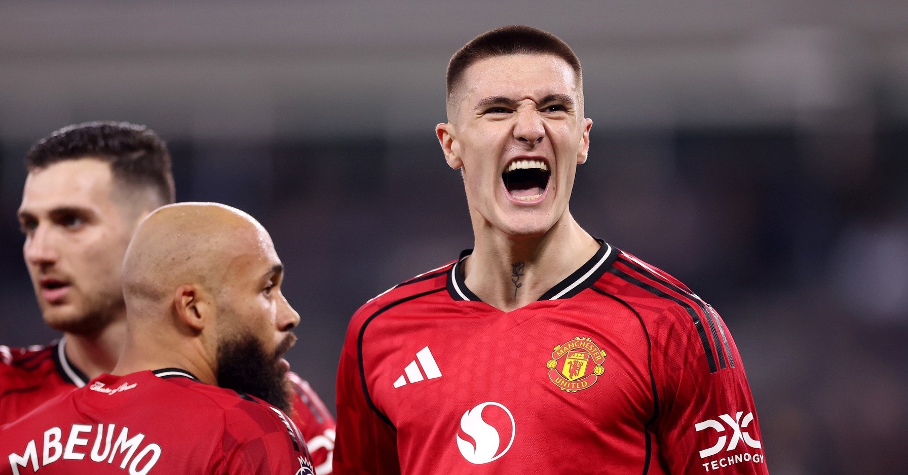 एभरटनविरुद्ध म्यानचेस्टर युनाइटेडको कठिन जित