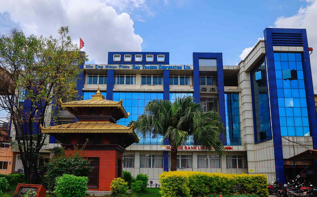ग्यास, चिनी र नुनको अभाव हुन नदिन साल्ट ट्रेडिङले कसरी गर्दै छ काम ?