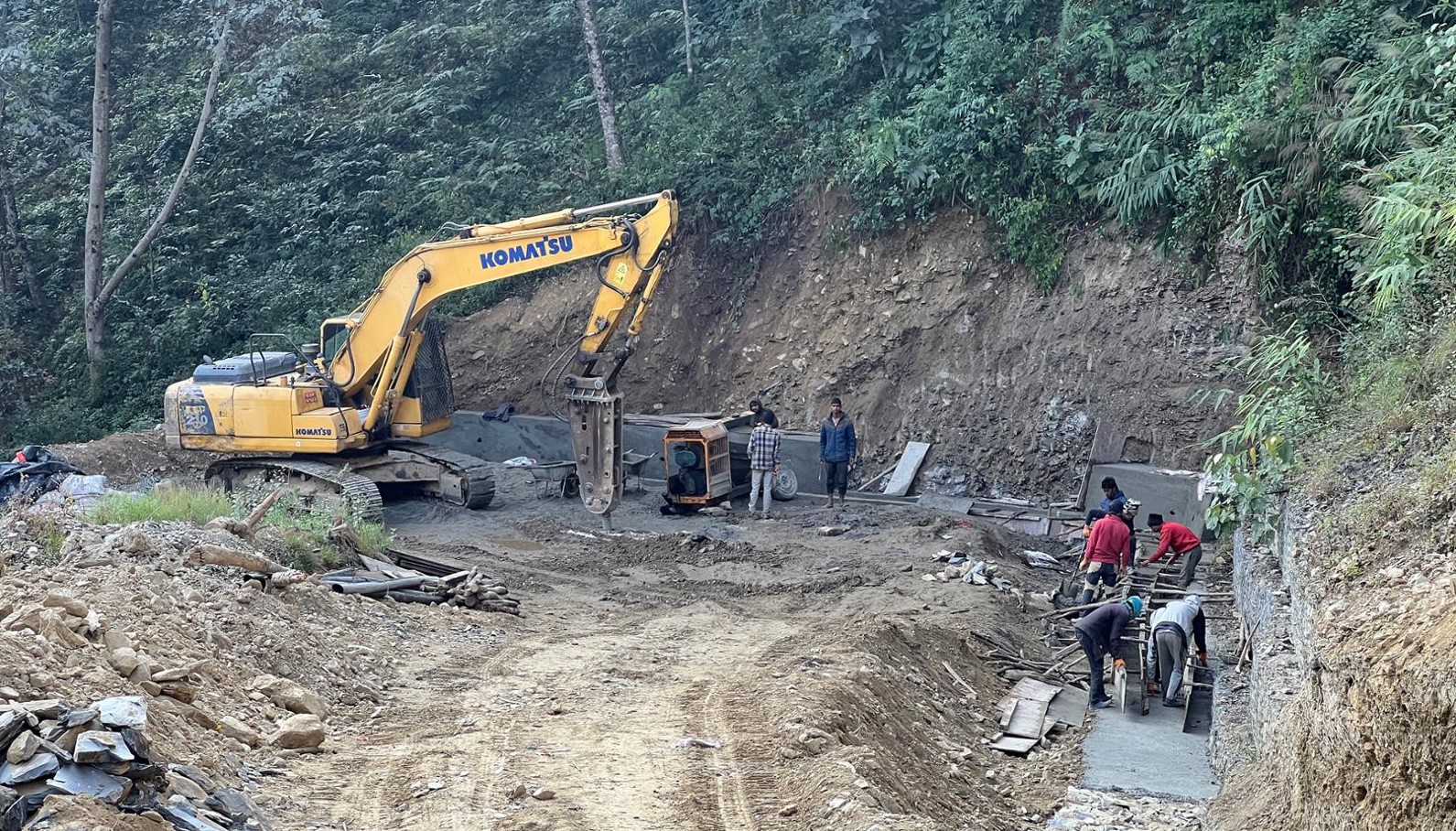 २१ वर्षपछि बागलुङमा सडक स्तरोन्नति हुँदै