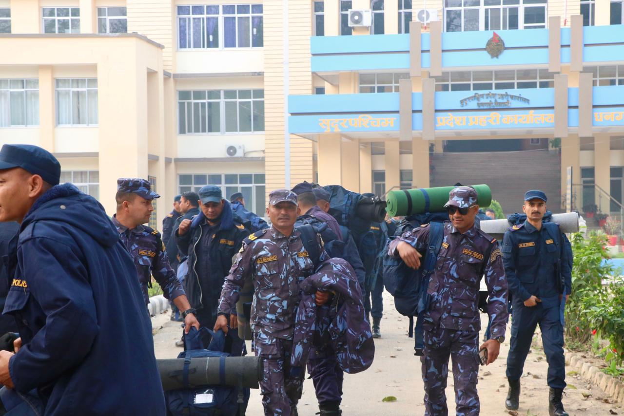 निर्वाचन सुरक्षा : सुदूरपश्चिमका जिल्लाहरूमा खटाइयो थप प्रहरी, कुन जिल्लामा कति ?