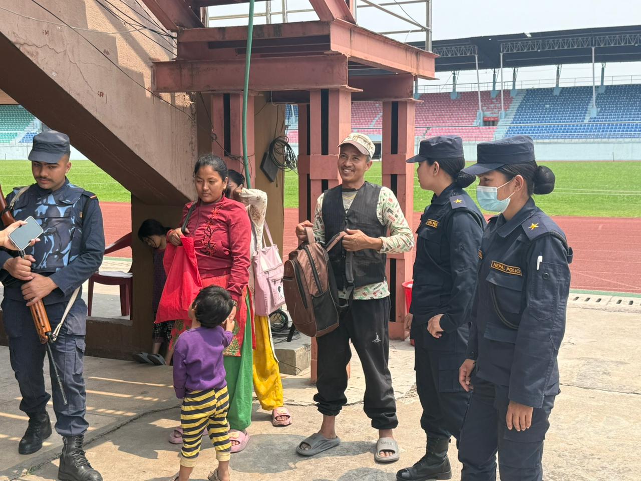 २१४ सुकुम्बासी परिवार सरकारको सम्पर्कमा, गाँसबासको व्यवस्था होटलमा