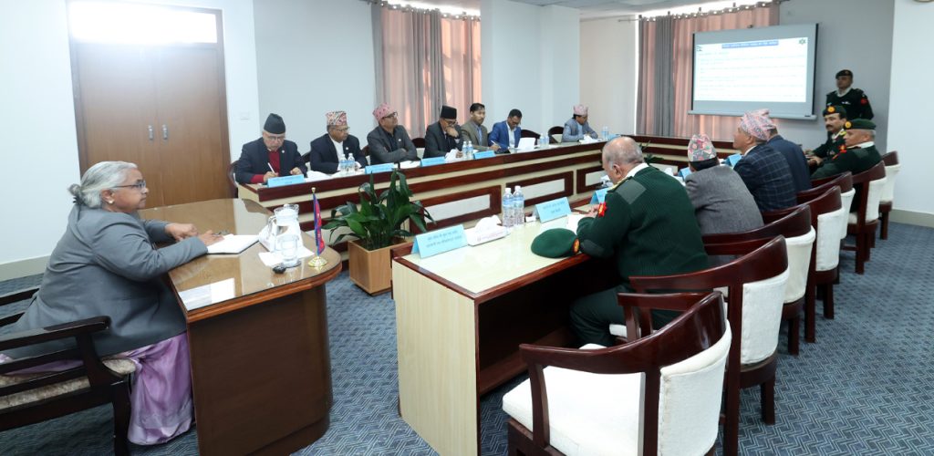 फास्ट ट्रयाकको प्रस्थानविन्दु विवाद थाती राखेर विकल्पमा लाग्न प्रधानमन्त्रीको निर्देशन