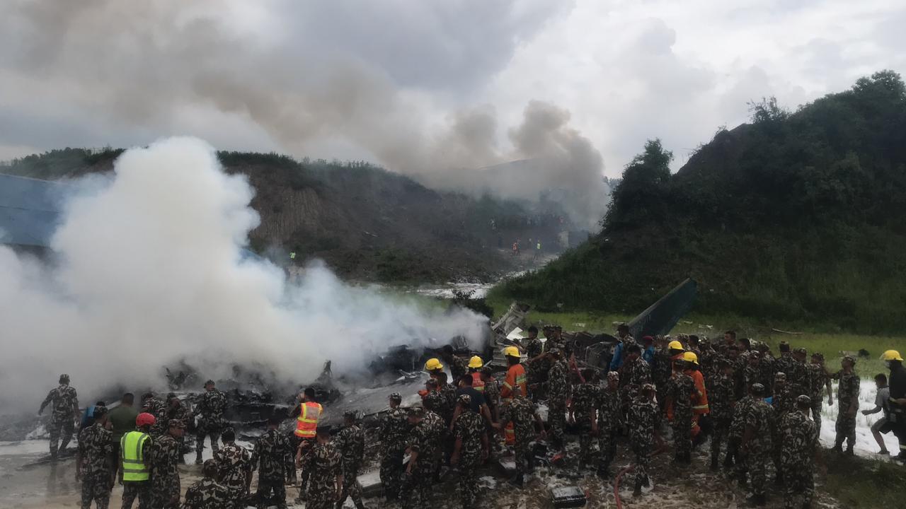 सौर्य एयरको जहाज दुर्घटनाबारे जानकारी लिन विमास्थल जाँदै प्रधानमन्त्री ओली