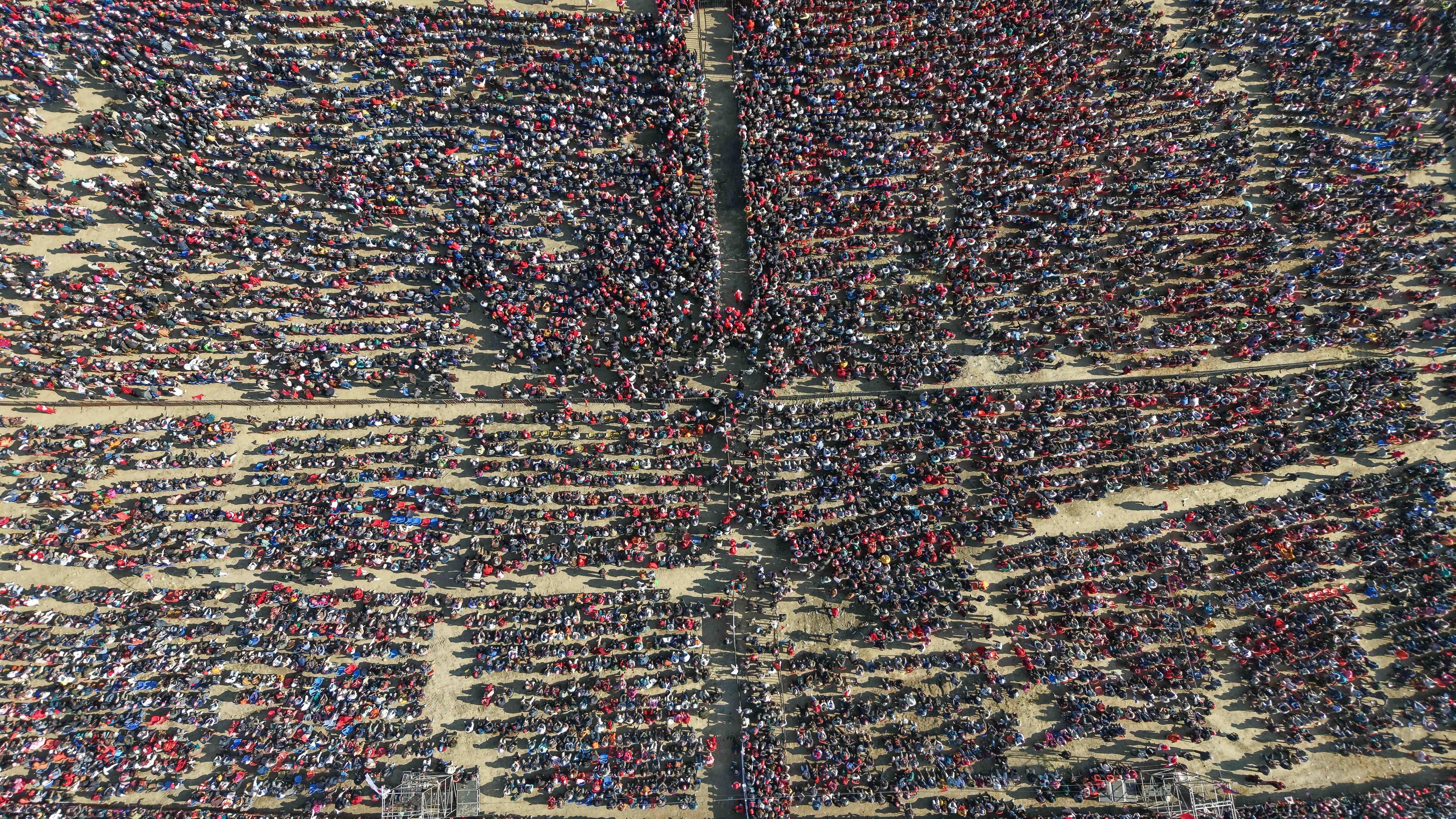 ड्राेनबाट खिचिएका तस्वीरमा हेर्नुस् एमाले महाधिवेशनको उद्घाटन समारोह