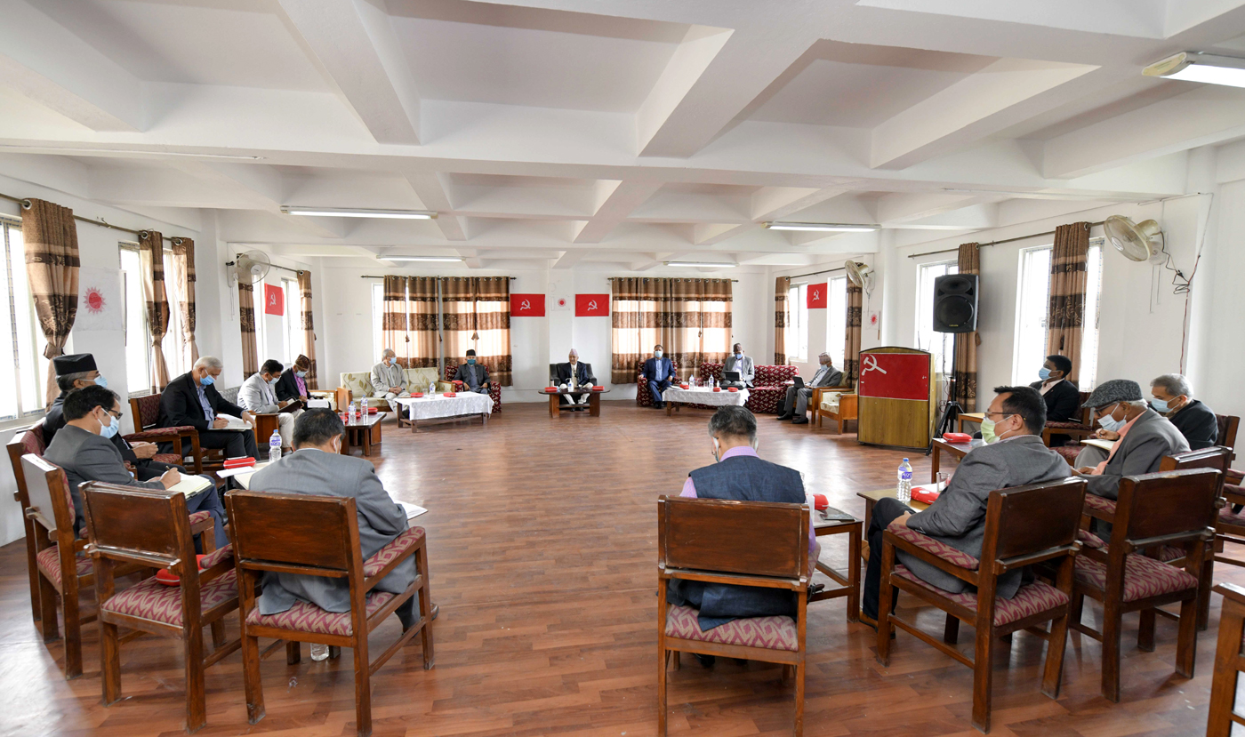 एमाले स्थायी कमिटी बैठक भोलि पनि, महाधिवेशनमा प्रस्तुत हुने प्रतिवेदनमाथि छलफल सुरु