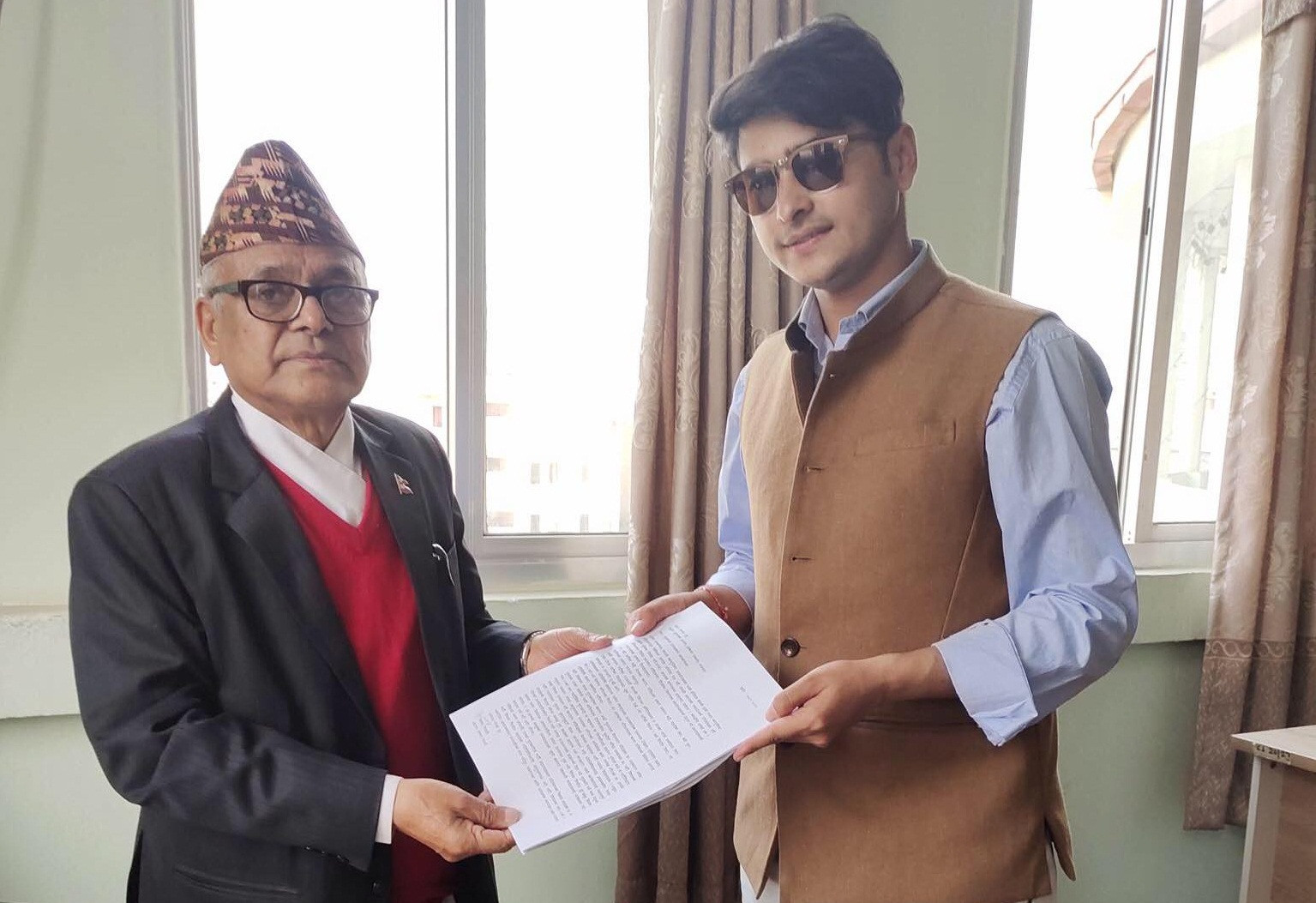 अधिवेशनमा गुटबन्दी गर्ने नेतालाई कारबाही माग्दै एमालेको अनुशासन आयोगमा उजुरी