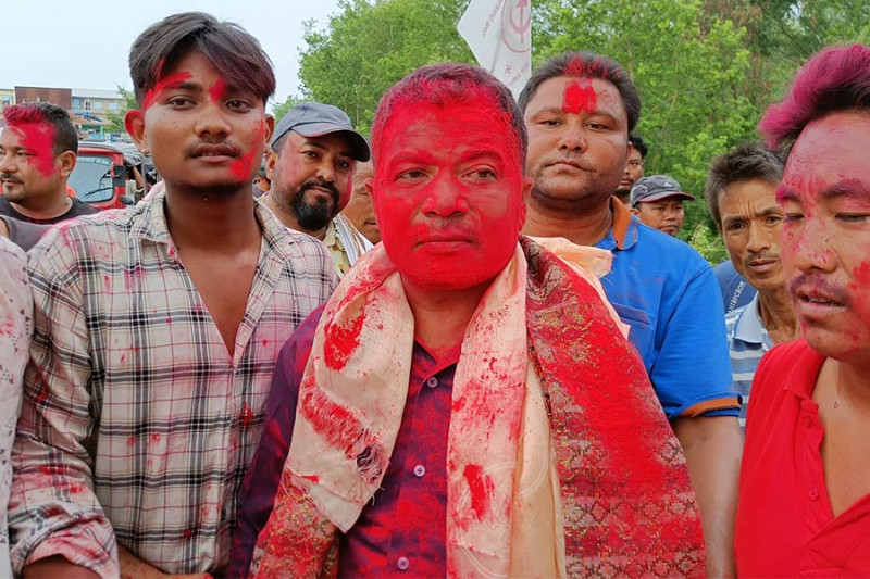 बर्दिबासका वडाध्यक्षको रोचक घटना: विजयी घोषणापछि भेटियो सिलबन्दी मतपेटिका, पुनःगणना गर्दा बराबर, गोलाप्रथाले जितायो