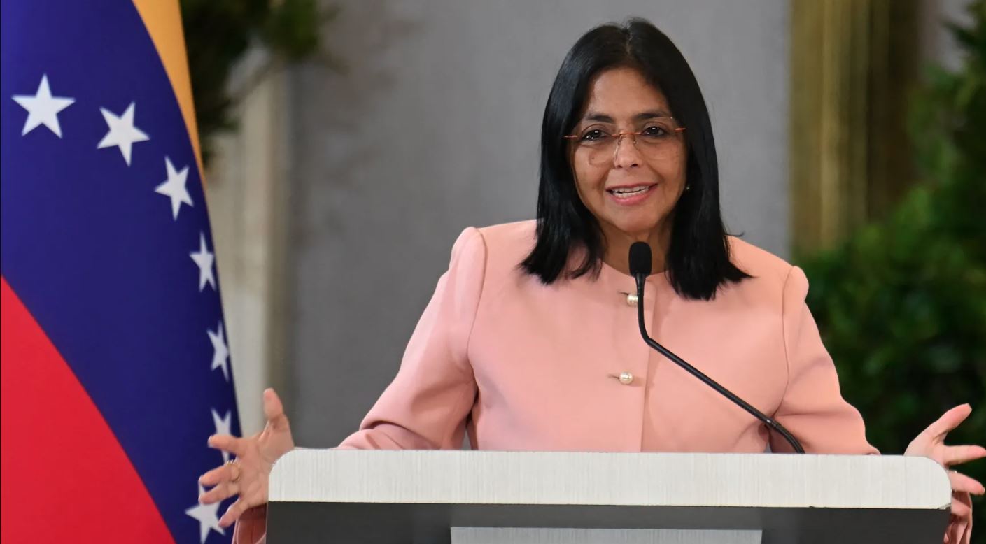 अमेरिकाको पक्षमा निर्णय गर्न १५ मिनेट, नभए गोली हान्ने धम्की ! [भिडियो]