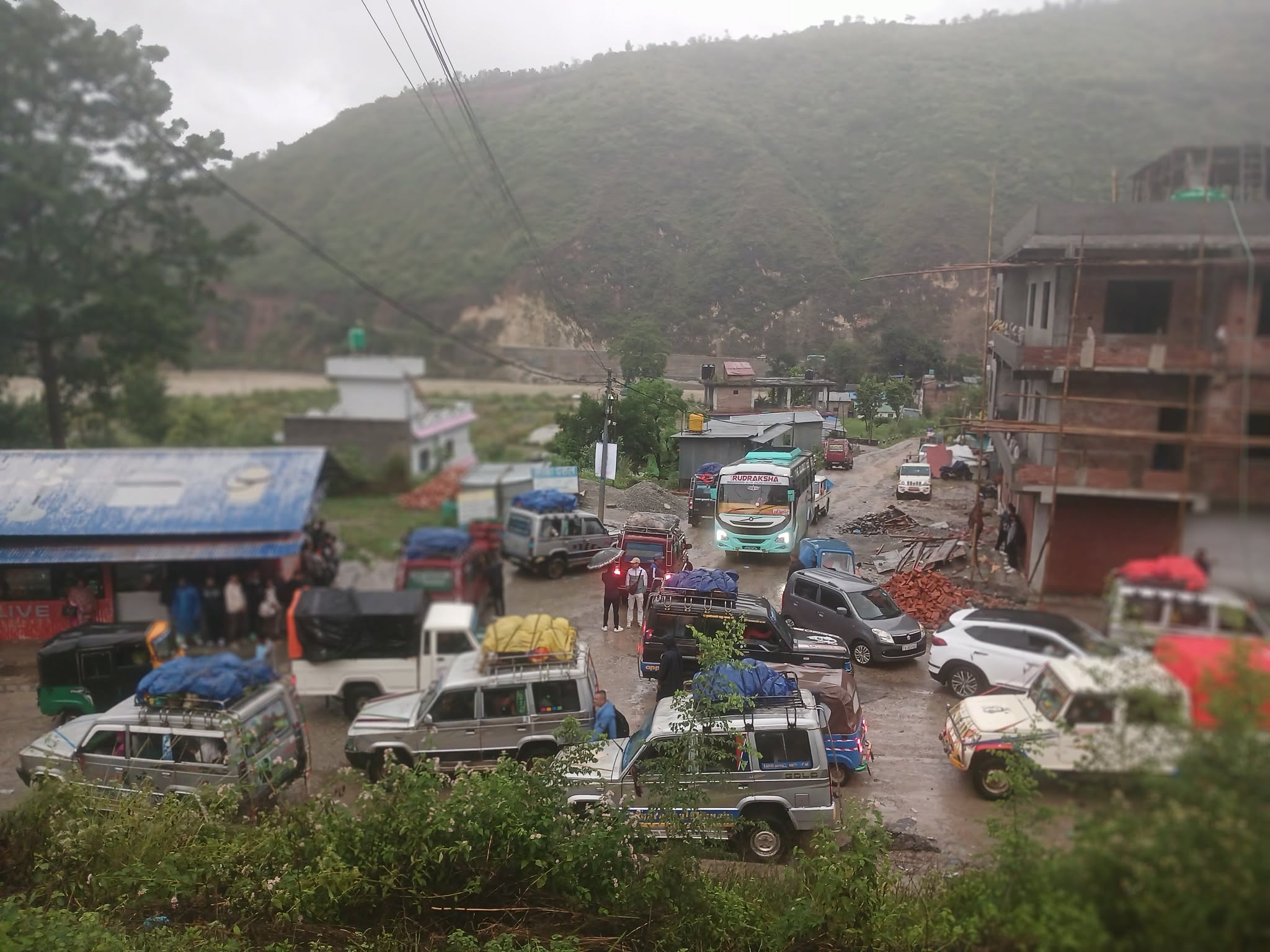 स्थानीय प्रशासन र संघ–संस्थालाई प्राधिकरणले भन्यो– अलपत्र यात्रुलाई खानपान र स्वास्थ्योपचार व्यवस्था मिलाउनू