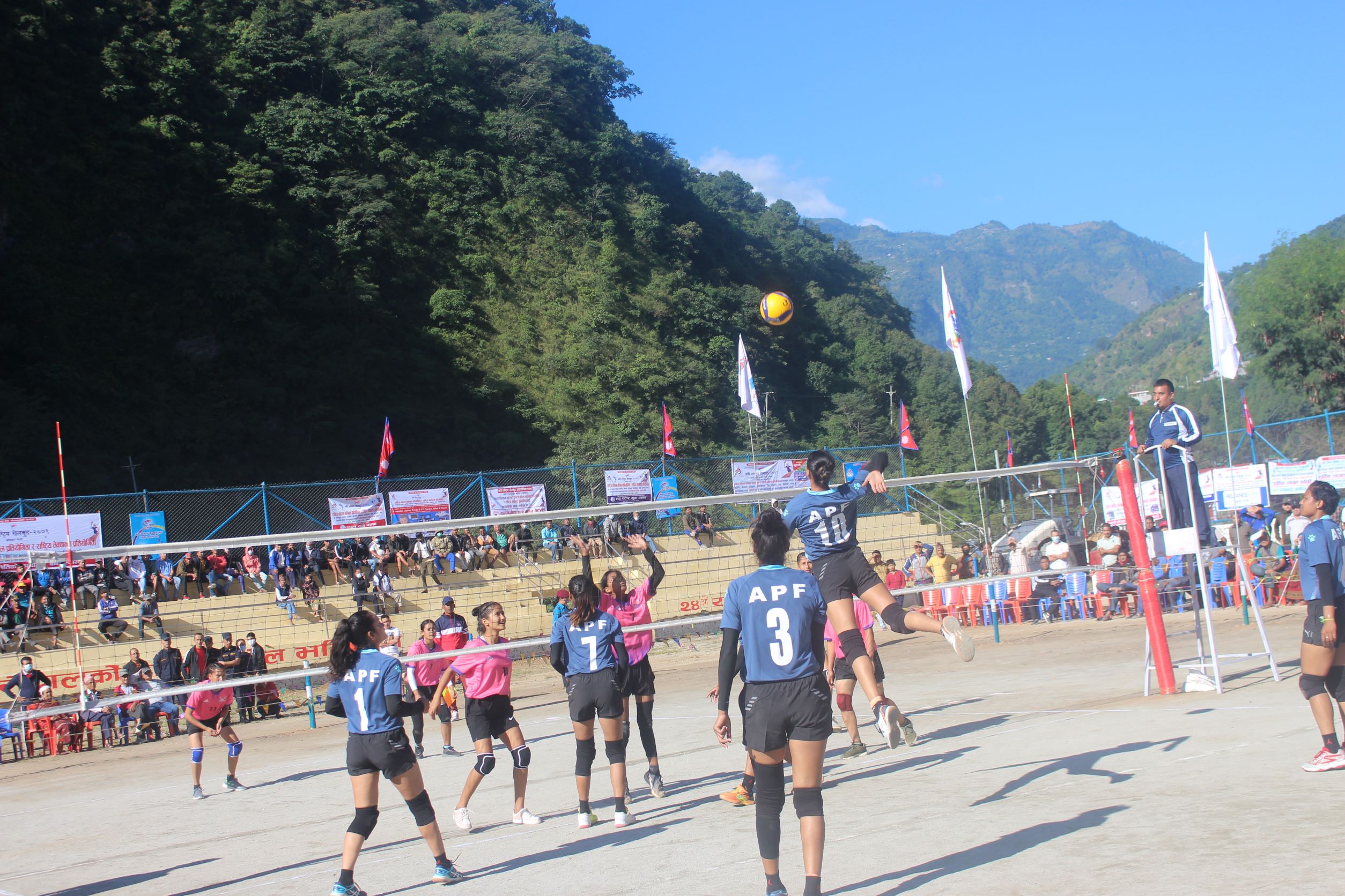 नवौँ राष्ट्रिय खेलकुदः भलिबलमा एपीएफ र पुलिसको विजयी सुरुवात