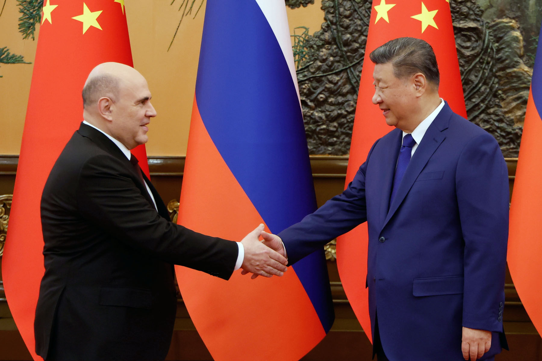 चिनियाँ राष्ट्रपति सी र रूसी प्रधानमन्त्री मिखाइल मिसुस्टिनबीच बेइजिङमा भेटवार्ता