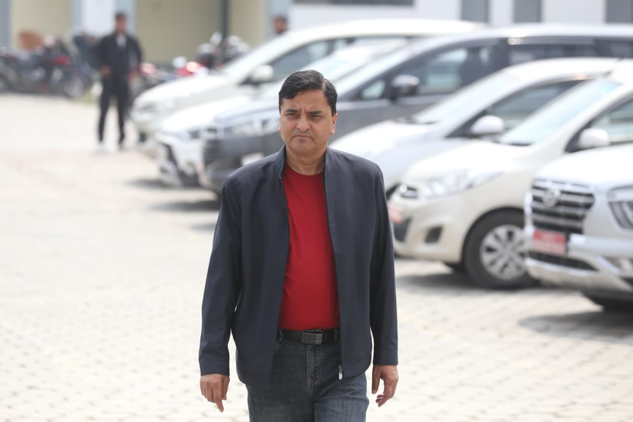 ओलीनिवास गुण्डुमा नेता जेएन ढलेपछि योगेशले भने– नेतानिवास दुःखसुख साट्ने केन्द्र बन्नुपर्छ